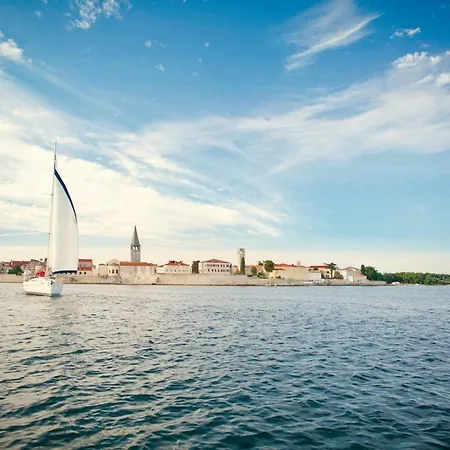 Anica - Two Bedrooms, Terrace With Beautiful View Poreč