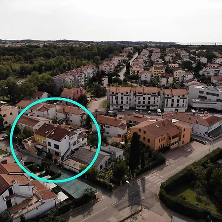 Anica - Two Bedrooms, Terrace With Beautiful View Daire Poreč